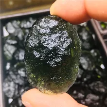 13-15 г драгоценный камень молдавит метеорит ударопрочный Чешский 1 шт