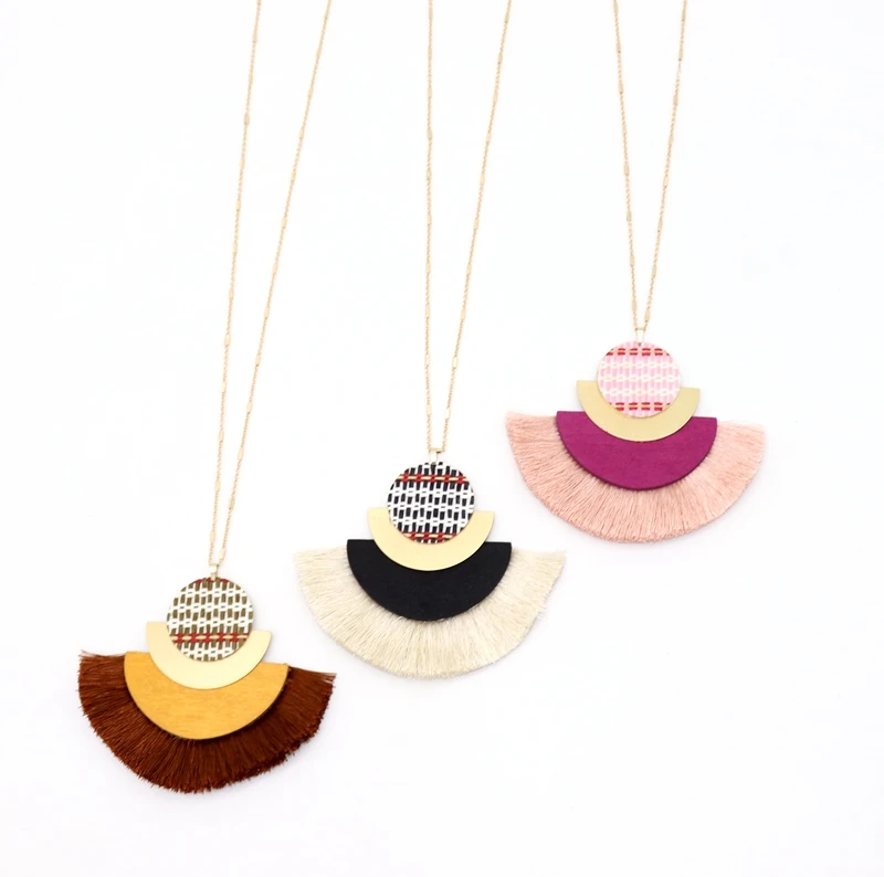 

2019 new Semicircle wood straw plaited article cute color fanshaped tassel long necklace for women