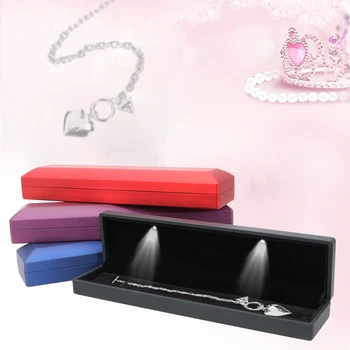 

Portable Jewelry Display Case Organizer LED Light Jewelry Box Necklace Storage Box