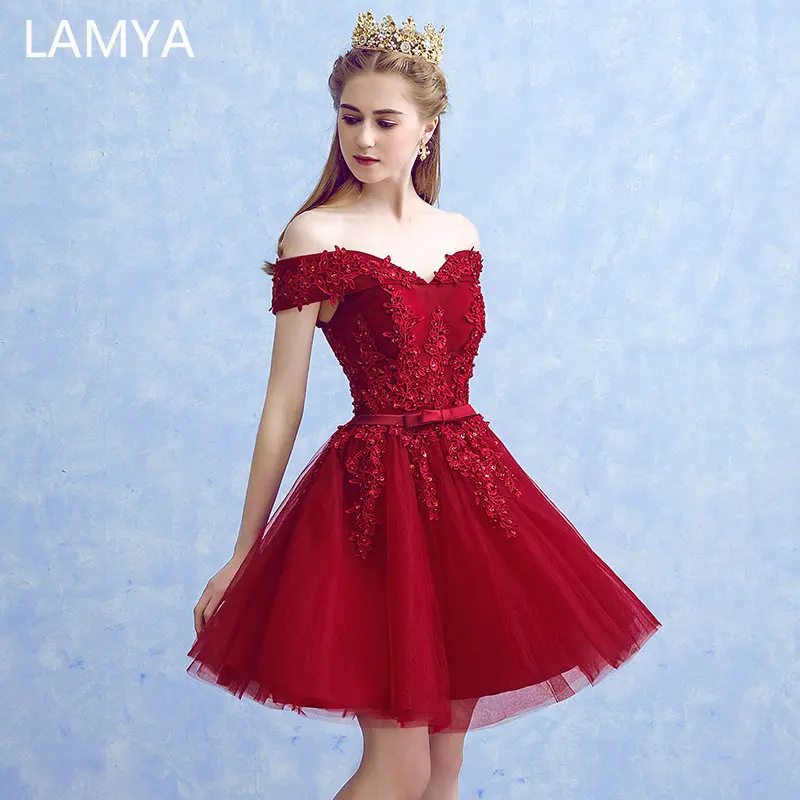 

Lamya Sexy Red Lace Elegant Knee Length Prom Dresses 2017 New Arrived Women Beading A Line Evening Party Dress With Bow