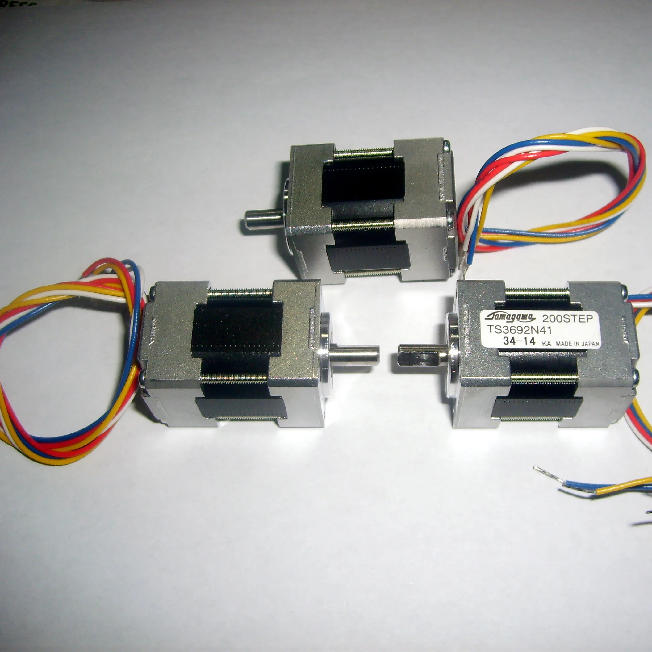 

NEW STEP MOTOR TS3653N2E5