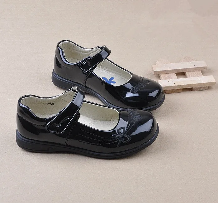 Детская обувь для девочек Классические тонкие туфли детские светящиеся черные лакированные Кожаные туфли школьников выступлений