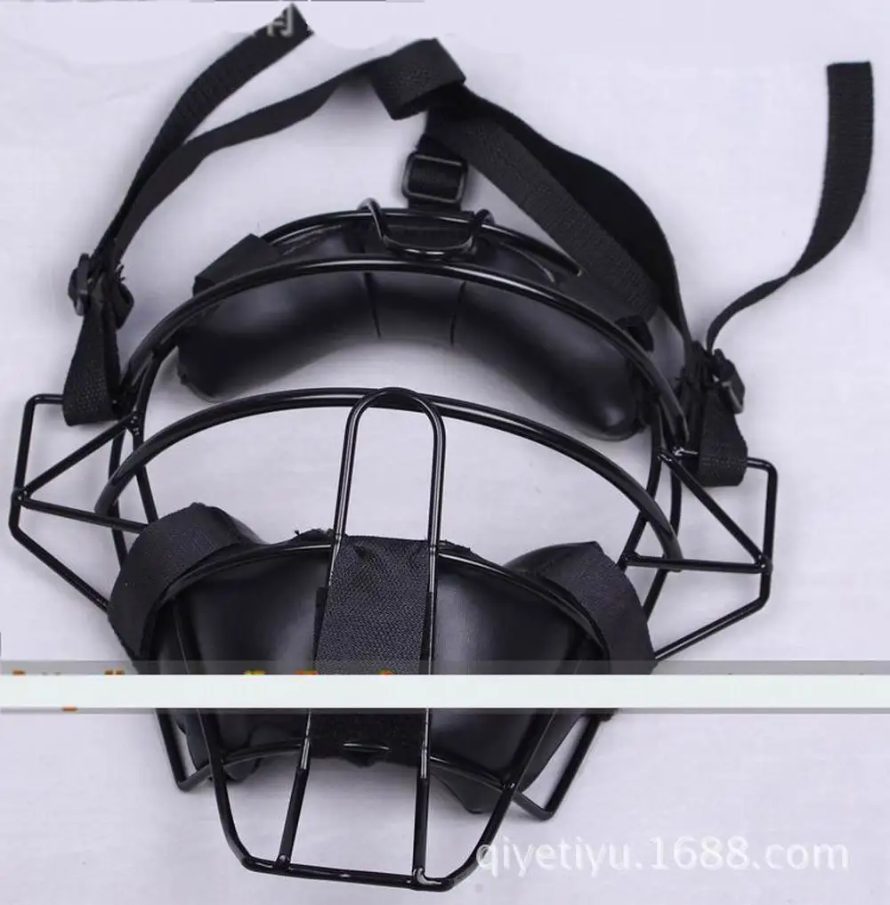 

Cushioning Baseball Face Guard Cover Mask Ajustable Light Professional Lever about 460g.