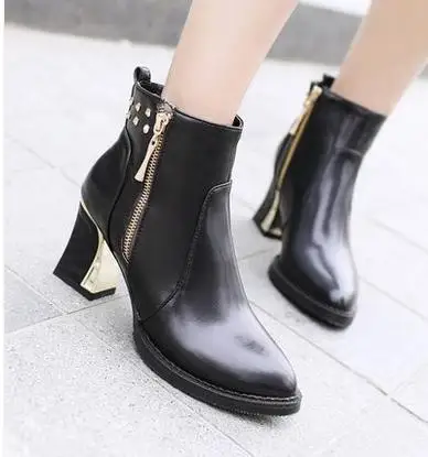 

In Season Small Size 34 44 4 Plus Size Women Autumn Ankle Boot Girl Thick Heel Shoe Student Pointed Toe Shoes Female Rivets Boot
