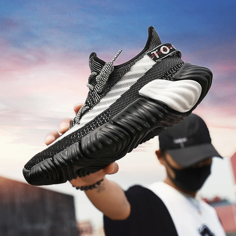 

New Summer Runway Boost Gypsophila Ultra Light Men Running Sneakers Youth Soft Trainers Fly Weaven Breathable Sport Shoes Large