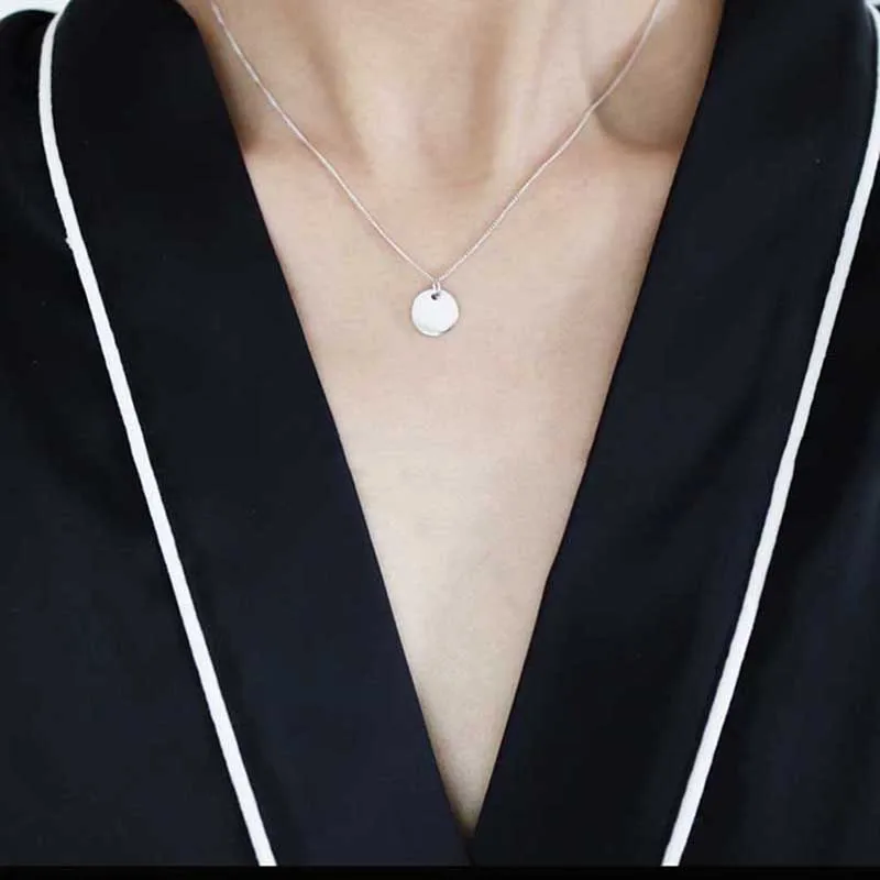 

LWONG Silver Gold Color Coin Necklace Dainty Disc Pendant Necklace Minimalist Gold Coin Layering Necklace Everyday Jewelry