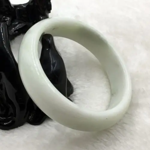 

511 Beautiful Fashion China 100% Natural Green Jade Gems Bangle Bracelet