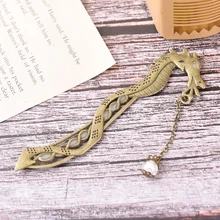 1 шт одна светящаяся светится в темноте серебряный дракон форма закладки Мода Классика лепестки бусины Закладка креативный