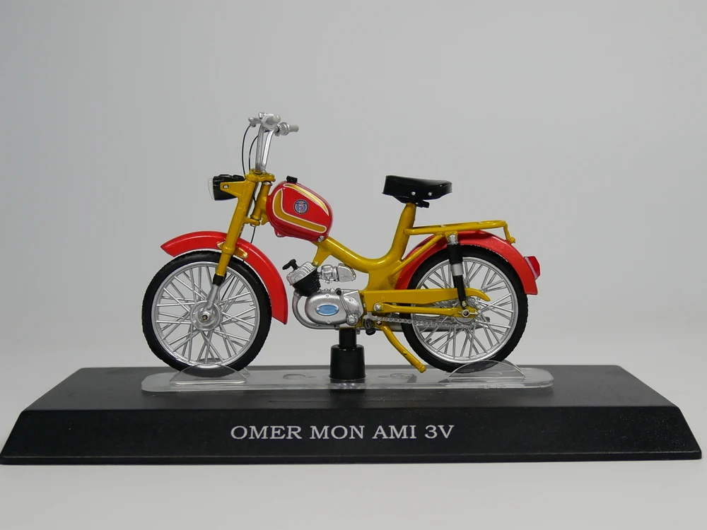 Автоматическая модель Inn 1:18 для мотоцикла OMER MON AMI 3V| |