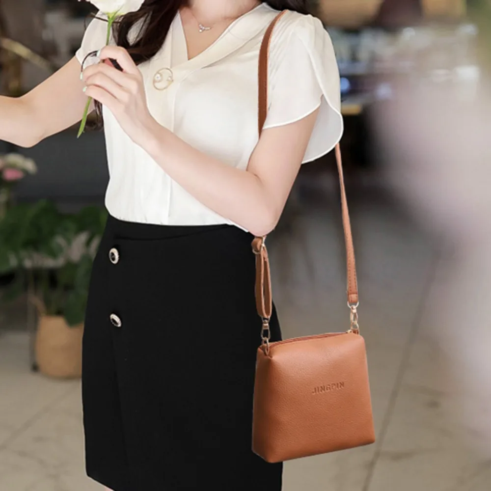 النساء بو الجلود حقيبة ساع السيدات الرجعية البسيطة حقائب كتف الفتيات المحمولة الصلبة Crossbody أكياس عارضة الشهيرة العلامة التجارية حقائب
