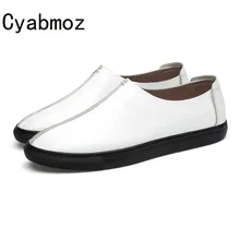 Новые модные стильные мужские лоферы из натуральной кожи; высококачественные мокасины; Повседневная весенняя обувь на плоской подошве для вождения; обувь для отдыха