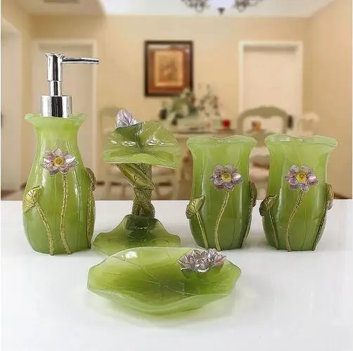 мелочи для ванной комнаты. набор для ванной мозайка. интерьерные аксессуары для дома.