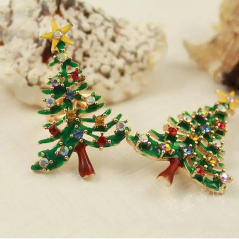 

1/2 Pieces Cute New Year Christmas Tree Xmas Gift Alloy Brooch Pin Party Decoration