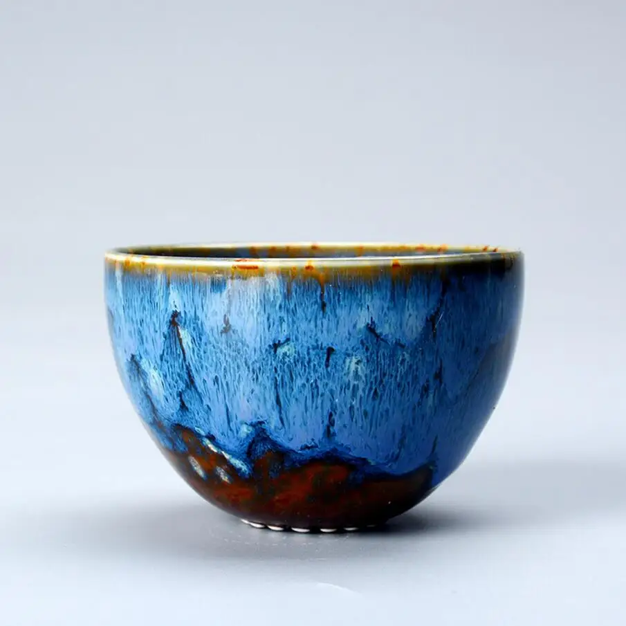 

The ceramic cup does not contain a new cup of tea set.