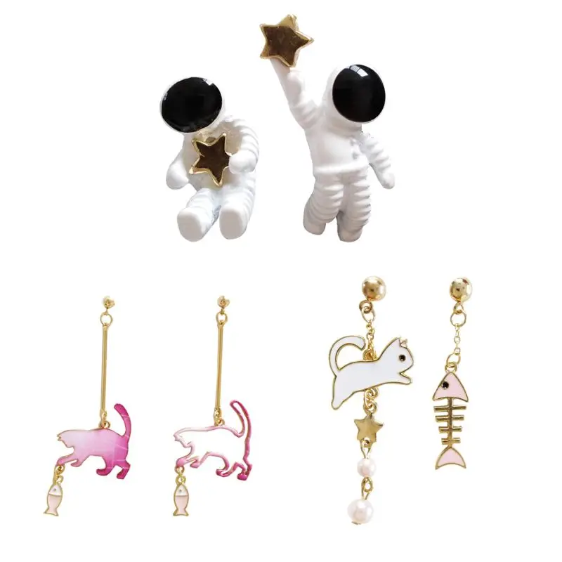 

Cute Asymmetric Space Astronauts Cat Catch Fish Dangle Earrings Fashion Earrings