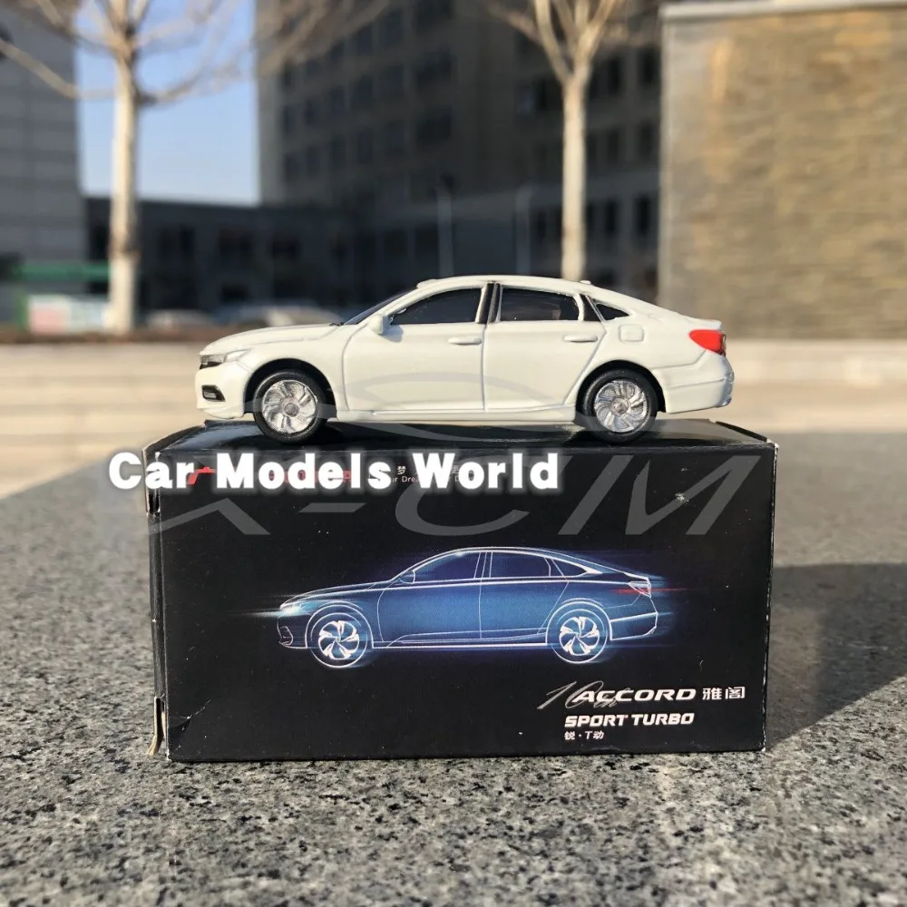 Модель литая автомобиля Accord для Sport Turbo 1:64 (белый) + небольшой подарок!|Наземный