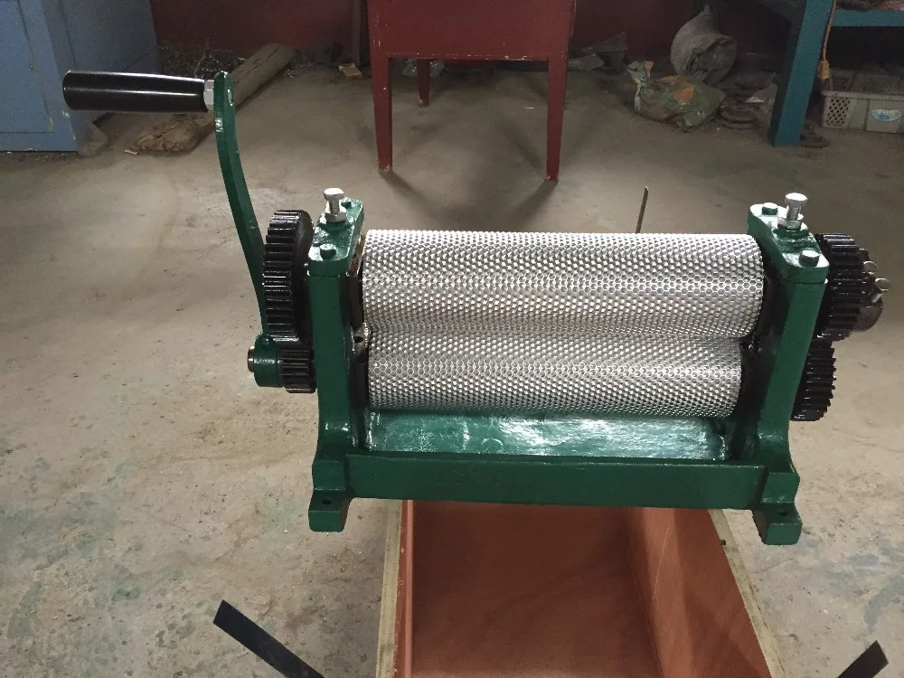 Hand Crank /manual Beeswax engraving roller embossing machine 75*250mm