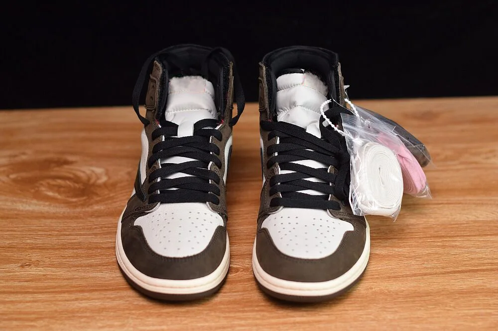 

Travis Scotts basketball shoes