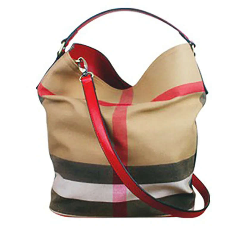 

The new spot lady bag bucket bag comes from Star Same Canvas Lattice Handbag Single Shoulder Slant Bag