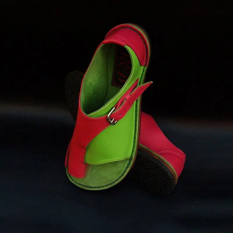 Женские кожаные сандалии; обувь на плоской подошве; повседневные сандалии с мягким носком; разноцветная обувь в стиле ретро
