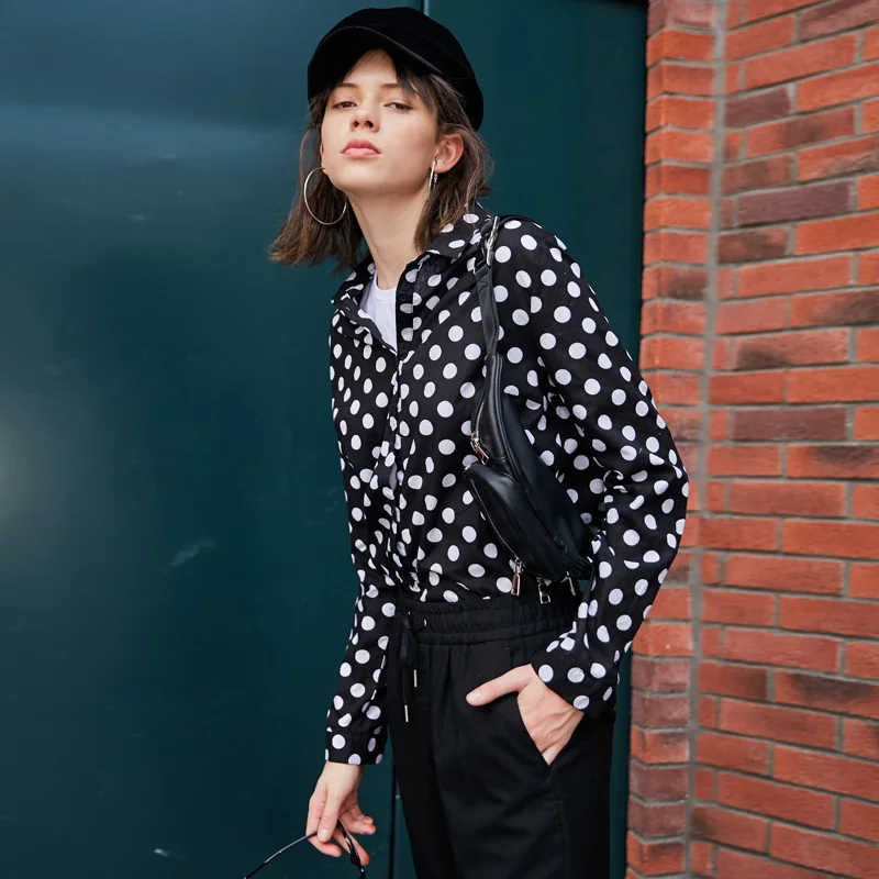 UNIFREEWomen's simple lapel dot single breasted long-sleeve casual shirt for autumn 2018 UH183D177 Blouses