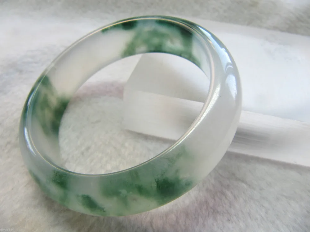 

2789 Perfect Chinese Jade Smooth Bangle / Bracelet Multi-Tone Colour