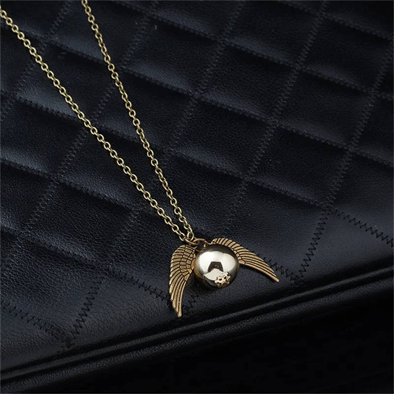 Fashion-Harry-Potter-Necklace-Men-Vintage-Style-Angel-Wing-Charm-Golden-Snitch-Pendent-Necklace-For-Men(6)