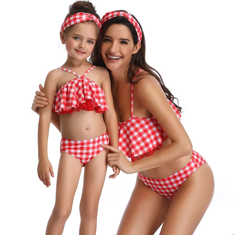 

Simple Lace Flash Bikinis Set Halter Top Padded Red Plaid Swimwear Female Mom Daughter Modified Waist and Hip Curve Elegance