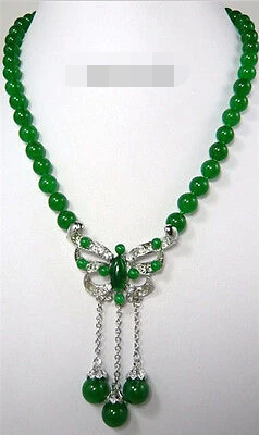 

ddh002205 Green Jade 18KWGP Crystal Butterfly Pendant Necklace