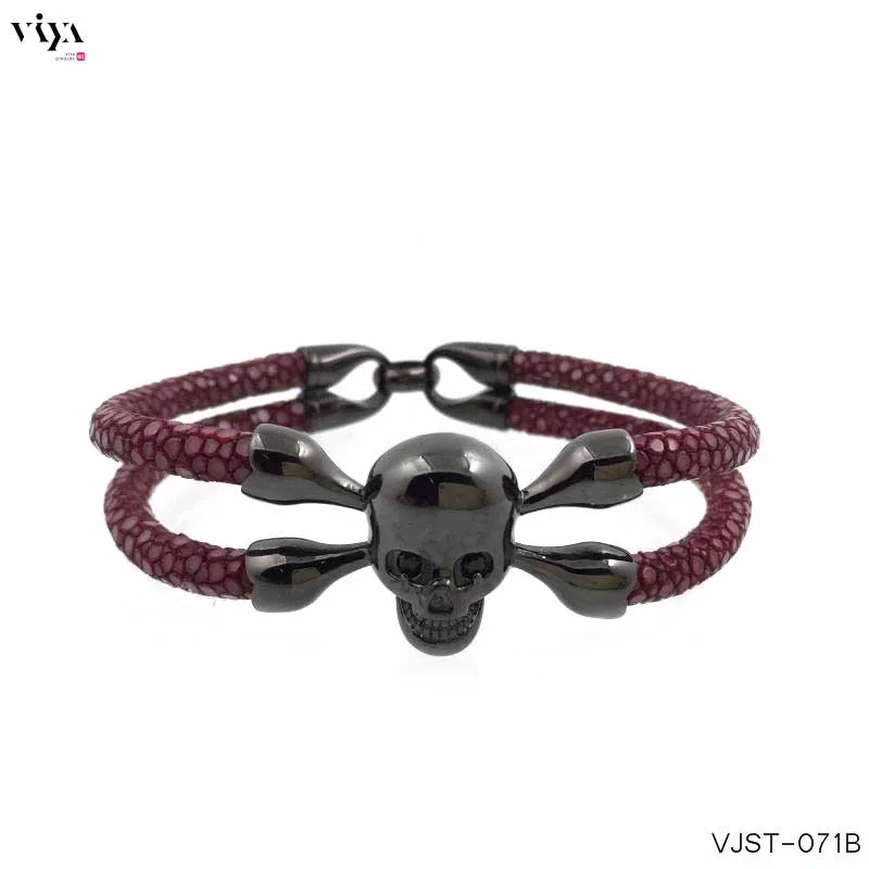 genuine-wine-red-stingray-leather-men's-skull-bracelet-(5)