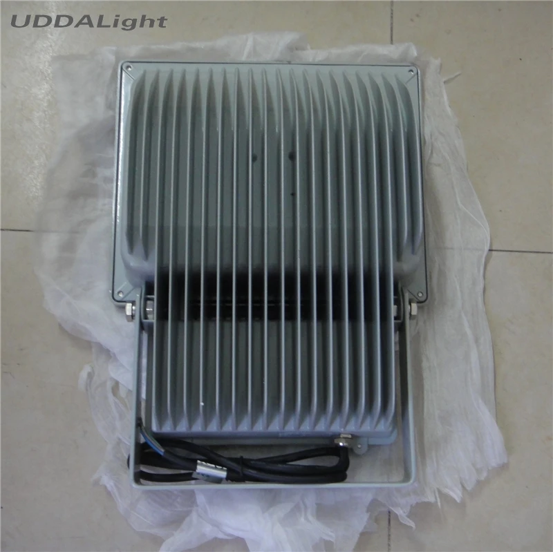 Светодиодные 220 v 100 w прожекторы наружные светодиодные водонепроницаемые лампы 70 w серый