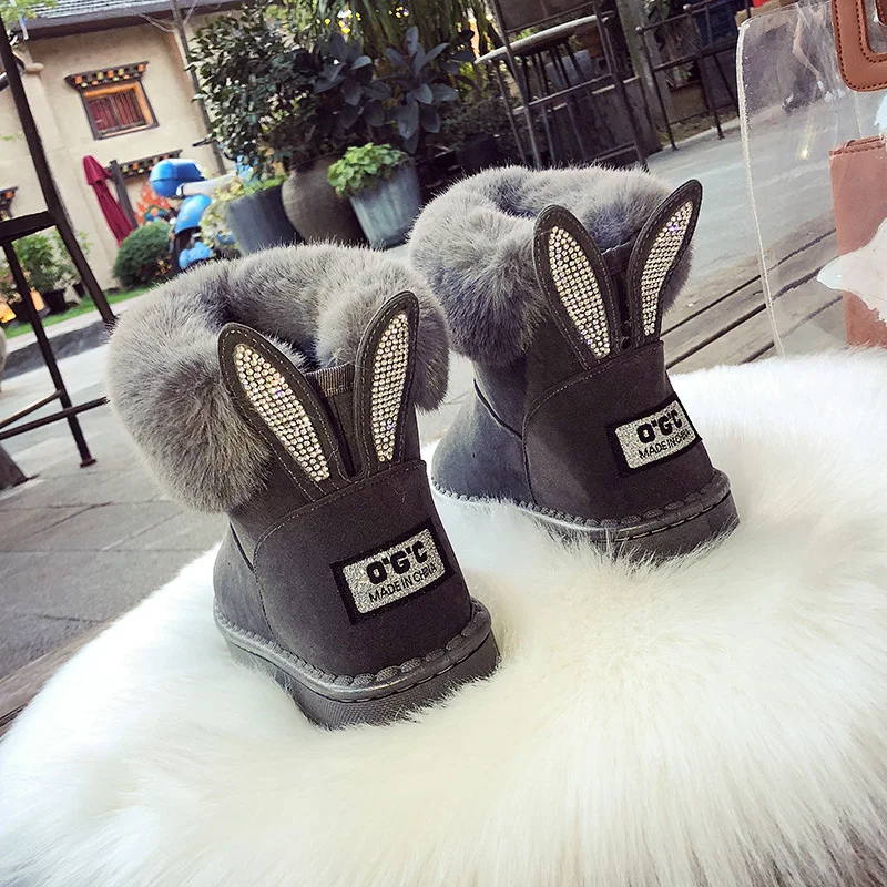 

CHAISHOU 2018 winter female rhinestones Keep Warm plus velvet snow boots fur bare boots flat casual female boots zapatos mujer