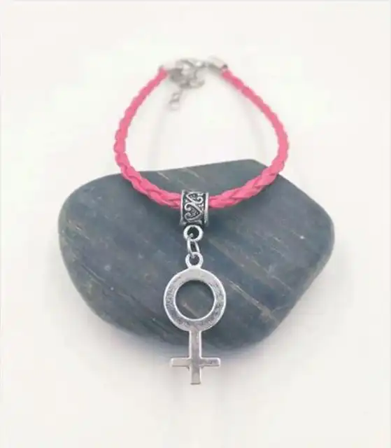 venus symbol armband