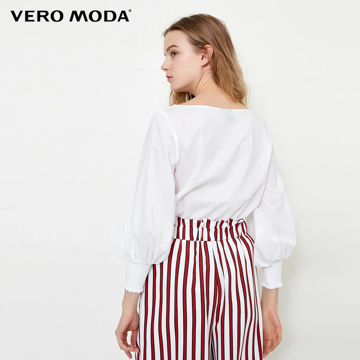 Vero Moda 2019 Весенняя новая простая плиссированная рубашка с воротником лодочкой и