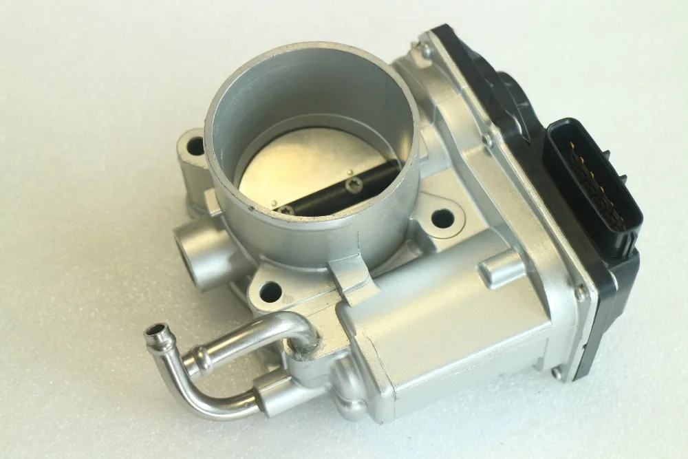 

THROTTLE BODY ASSEMBLY fit for TOYOTA HILUX 1TR 2.0L , 22030-0C010 ,22030-75010