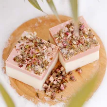 Холодный процесс ручной работы мыло в форме лепестка молочная ванна мыло для лица для увлажнения кожи, что обеспечивает глубокое очищение кожи мыло