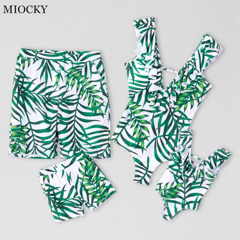 

Leaf Swimsuit Family Matching Outfits Mother Daughter Swimwear Mommy and Me Bikini Dress Clothes Father Son Swimming Shorts E019