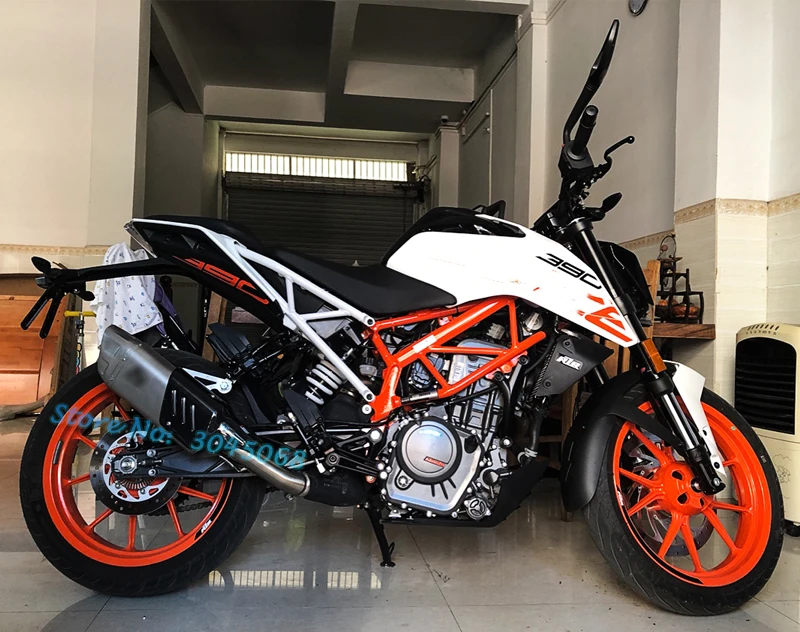Escape de la motocicleta Escape para R1 R6 R3 Z900 KTM390 K8 CBR modificado universal moto láser carbono Scooter silenciador etiqueta