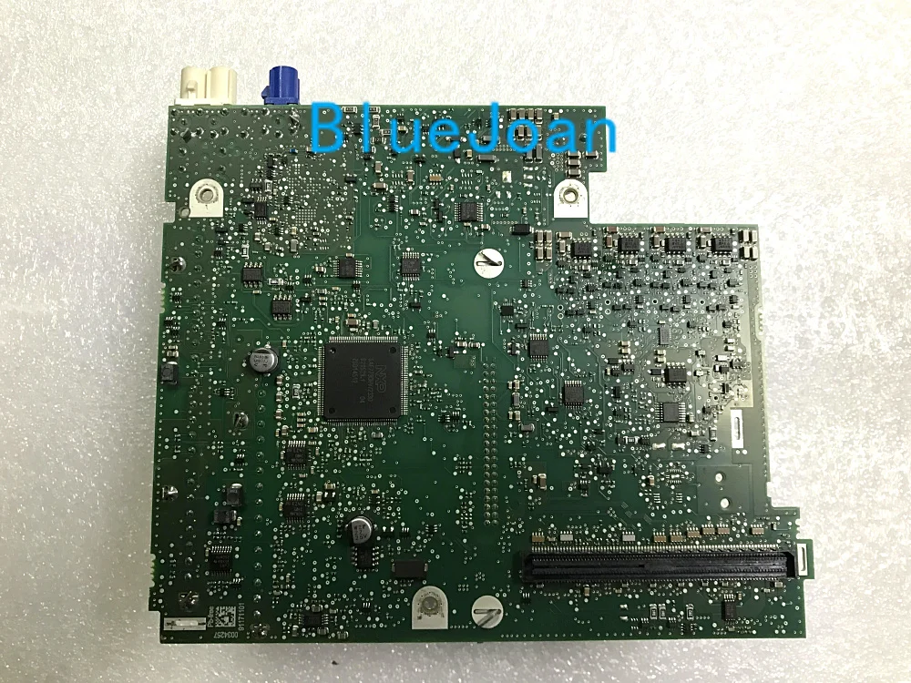 RNS510 DAB RADIO BOARD.