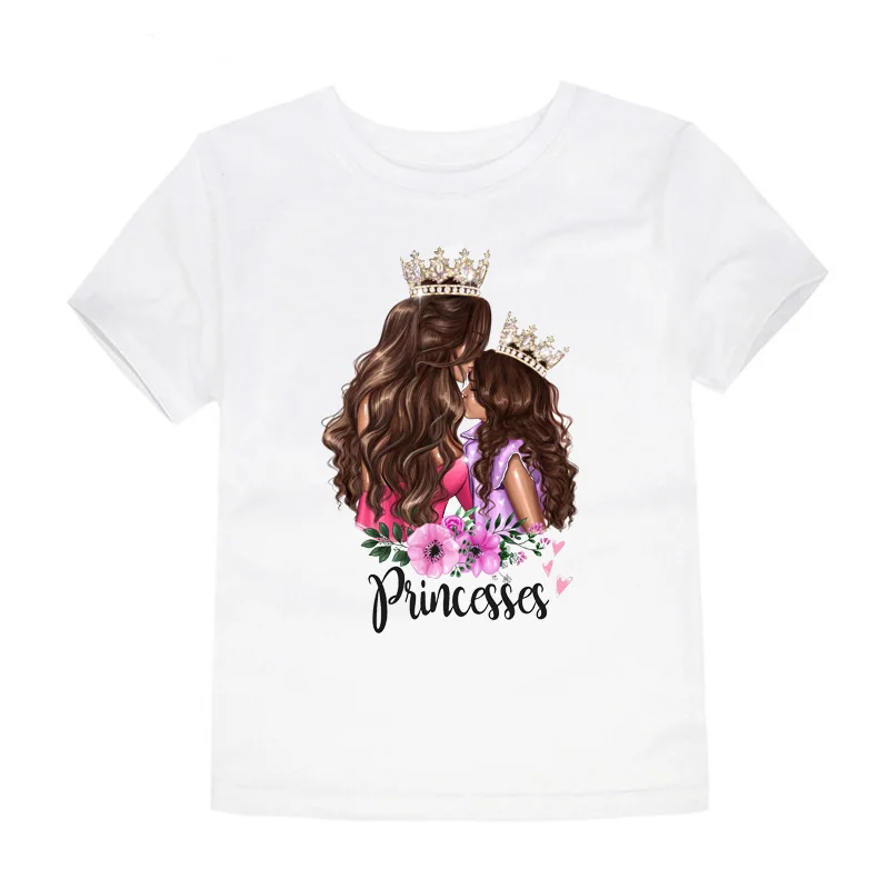 Модная Одинаковая одежда с принтом «любовь» для мамы и принцессы; Семейные комплекты; одежда для мамы и дочки; летние женские футболки; топы