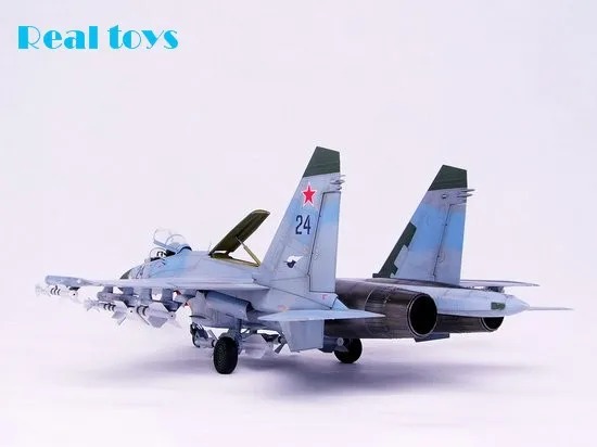 Trumpeter 02224 1/32 Sukhoi Su-27 Фланкер B