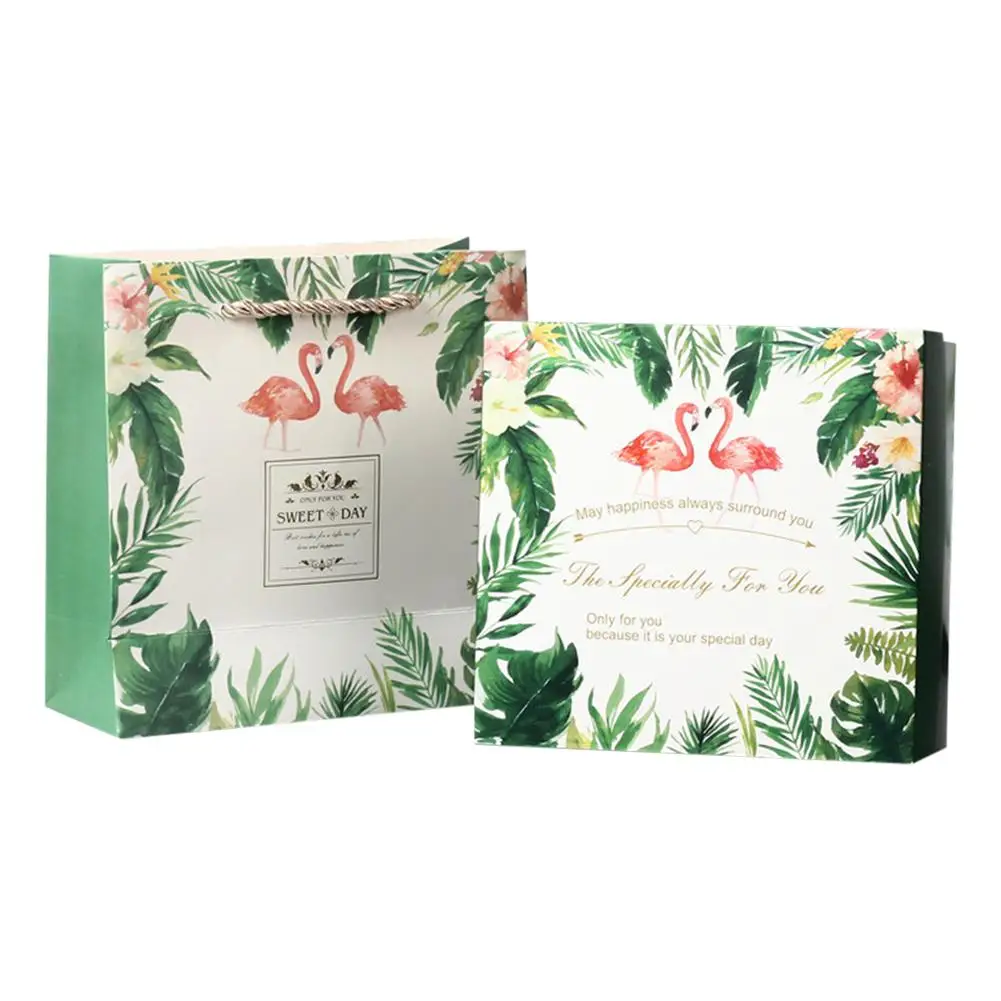 

1pc Creative Flamingo Paper Gift Bag for Christmas Wedding Birthday Gift Packaging Bag Forest Leaf Hand Gift Box Party Supplies
