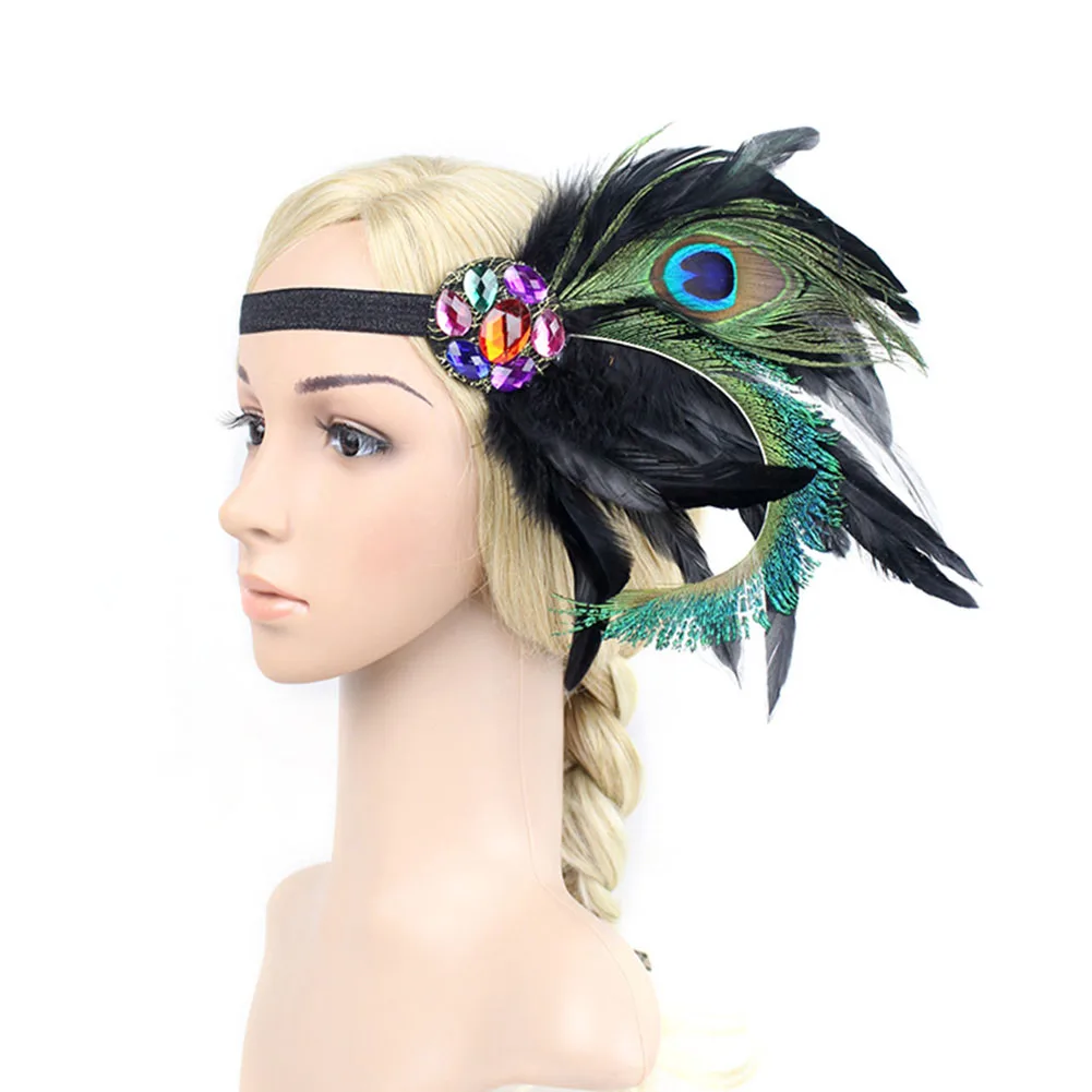 Стиль с перьями на голове как. Великий гэтсби головные уборы. Головной убор с перьями. Головной убор с перьями. Стиль с перьями на голове.