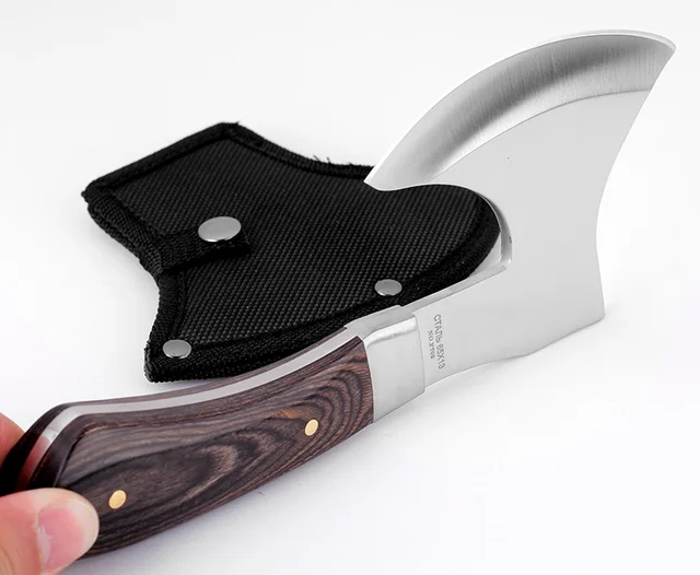 KKWOLF Multi Outdoor Survival Tomahawk Axe Head Tactical Fighting Ax Hammer Axe Hunting Rescue Hatchet Fire Steel Felling Axes