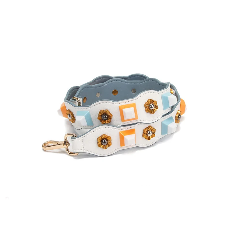 9045235678_214929174