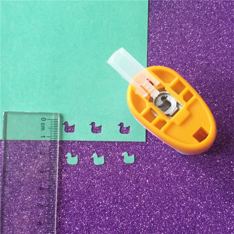 Free Shipping 3/8 inch little Duck paper cutter school craft punch