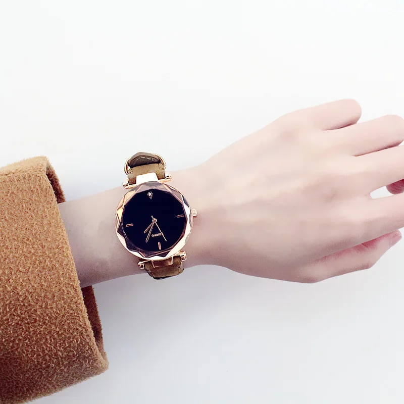 

Hot Black Trendy Women Watches Rhinestone Fashion Casual Student Quartz Leather Watch Women College Style Girls Wristwatch clock