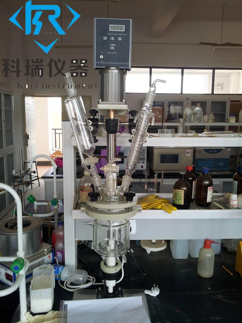 China Laboratory Glass Reactors manufacturers sell Double-lined Vacuum Glass Reactor with Reaction vessel 1L with Teflon Seal