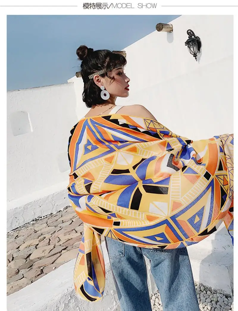 10808675715_590449100