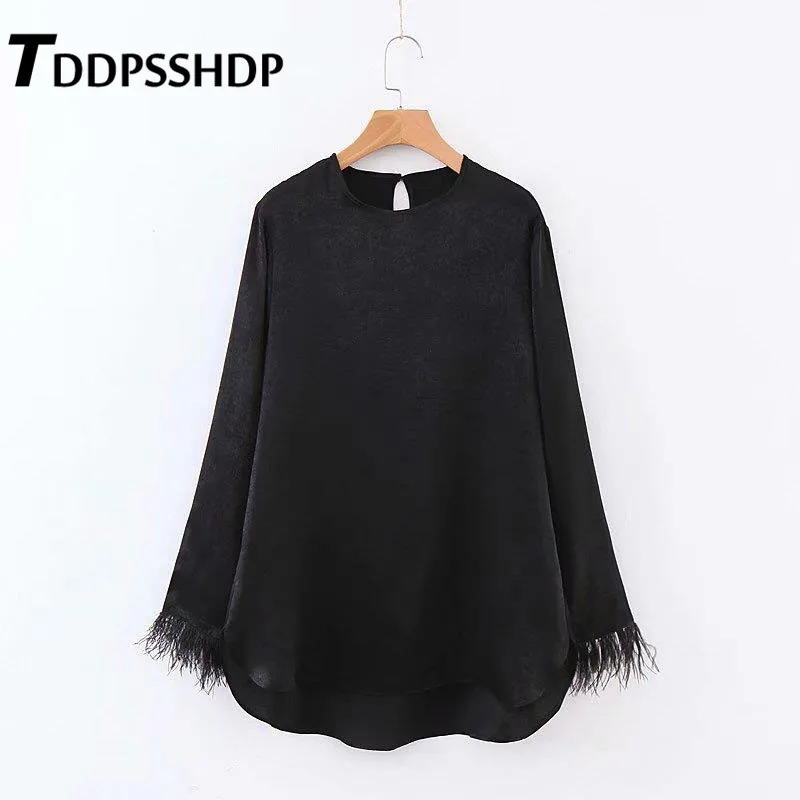 

Black Color Round Neck Women T Shirt Sleeve with Furry Design 2019 New Trendy Fashion Tee Shirts